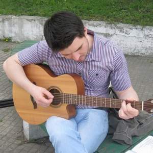 Андрей Витюк(гитара,бас-гитара,вокал) - Бомж(Сектор Газа)