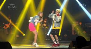f(x) Amber & Ailee - Uptown Funk (live cover on Sketchbook)