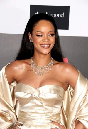 Rihanna - Diamonds (Бриллианты)